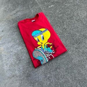 Vintage 1995 Tweety Bird Shirt